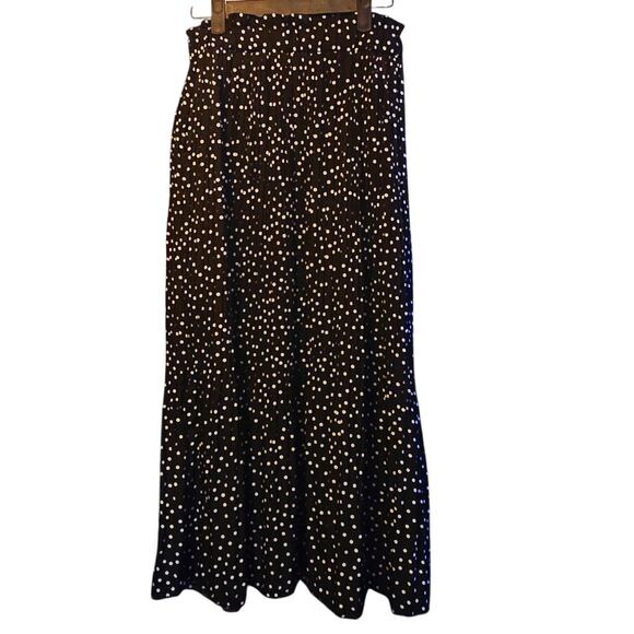 Exclura polka dot midi skirt - Picture 2 of 7